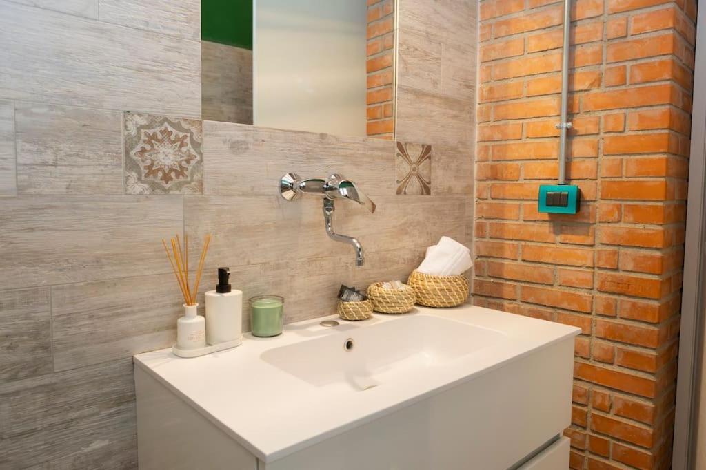 Canonica Brick Apartment Milano Eksteriør billede
